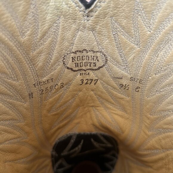 Nocona Vintage Pointed Toe Western Cowboy Boots Mens 9.5 E - Picture 5 of 12